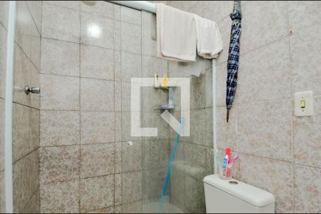 Casa à venda com 200m², 3 quartos e 3 vagasBanheiro da Suíte