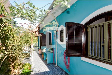 Casa à venda com 200m², 3 quartos e 3 vagasCorredor Lateral 