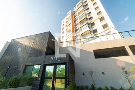 Apartamento à venda com 57m², 2 quartos e 2 vagasFachada e portaria