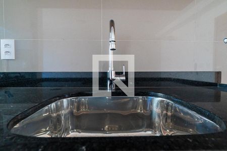 Apartamento à venda com 57m², 2 quartos e 2 vagasCozinha Detalhe