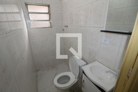 Banheiro de casa para alugar com 2 quartos, 80m² em Jardim Colorado, São Paulo