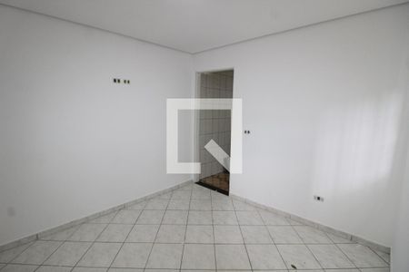 Sala de casa para alugar com 2 quartos, 80m² em Jardim Colorado, São Paulo