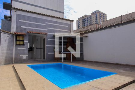 Casa de condomínio à venda com 127m², 3 quartos e 1 vagaÁrea comum