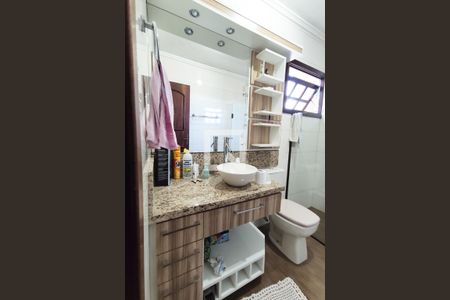 Casa para alugar com 3m², 3 quartos e 1 vagaBanheiro 2