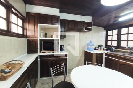 Casa para alugar com 3m², 3 quartos e 1 vagaCozinha