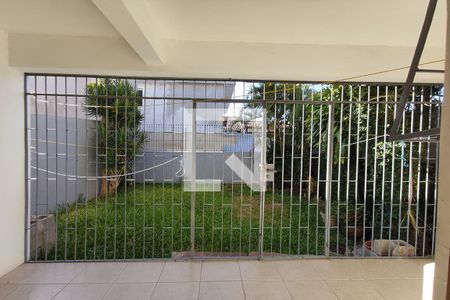 Casa para alugar com 3m², 3 quartos e 1 vagaQuintal e Área de Serviço
