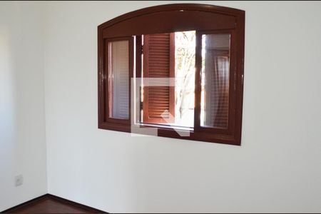 Casa para alugar com 1000m², 4 quartos e 4 vagas Casa para alugar com 1000m², 4 quartos e 4 vagasQuarto 4