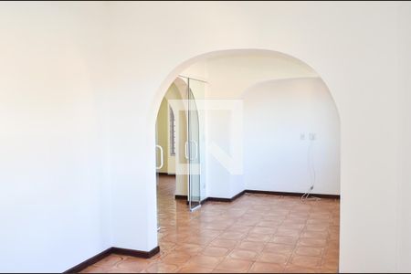 Casa para alugar com 1000m², 4 quartos e 4 vagas Casa para alugar com 1000m², 4 quartos e 4 vagasQuarto 2