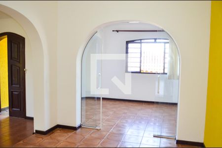 Sala de casa para alugar com 4 quartos, 1000m² em Vila Joaquim Inácio, Campinas