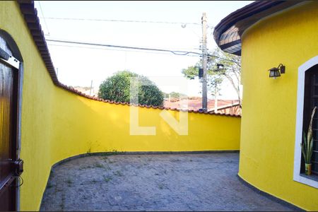 Casa para alugar com 1000m², 4 quartos e 4 vagas Casa para alugar com 1000m², 4 quartos e 4 vagasÁrea Externa
