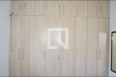 Casa para alugar com 1000m², 4 quartos e 4 vagas Casa para alugar com 1000m², 4 quartos e 4 vagasQuarto 4
