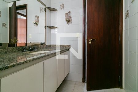 Apartamento para alugar com 122m², 3 quartos e 2 vagasBanheiro 2