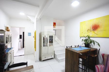 Sala de casa para alugar com 3 quartos, 144m² em Vila Clementino, São Paulo