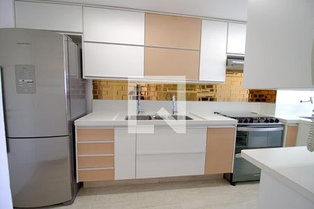 Apartamento para alugar com 92m², 2 quartos e 2 vagas Apartamento para alugar com 92m², 2 quartos e 2 vagasCozinha