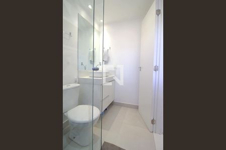 Apartamento para alugar com 92m², 2 quartos e 2 vagas Apartamento para alugar com 92m², 2 quartos e 2 vagasBanheiro da Suíte 1