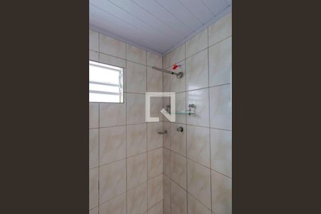 Banheiro de casa para alugar com 1 quarto, 35m² em Vila Araguaia, São Paulo