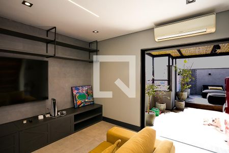 Sala 1 de apartamento à venda com 1 quarto, 180m² em Vila Suzana, São Paulo