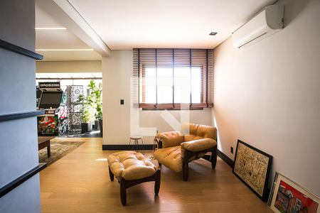 Apartamento à venda com 180m², 1 quarto e 3 vagas Apartamento à venda com 180m², 1 quarto e 3 vagasSala 2