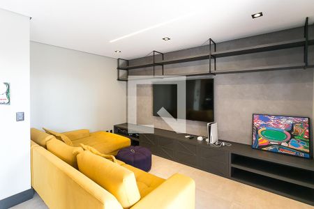 Sala 1 de apartamento à venda com 1 quarto, 180m² em Vila Suzana, São Paulo