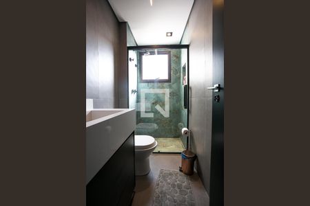 Apartamento à venda com 180m², 1 quarto e 3 vagas Apartamento à venda com 180m², 1 quarto e 3 vagasBanheiro