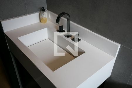 Apartamento à venda com 180m², 1 quarto e 3 vagas Apartamento à venda com 180m², 1 quarto e 3 vagasBanheiro