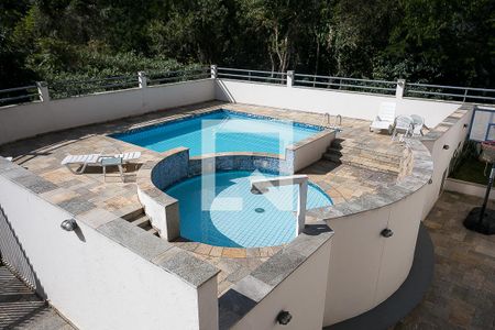 Apartamento à venda com 180m², 1 quarto e 3 vagas Apartamento à venda com 180m², 1 quarto e 3 vagasÁrea comum - Piscina