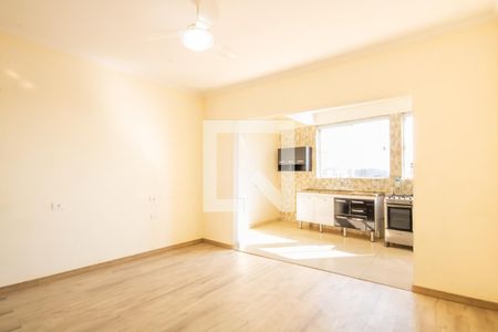 Sala de casa para alugar com 1 quarto, 50m² em Km 18, Osasco
