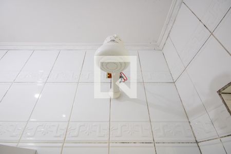 Banheiro de casa para alugar com 1 quarto, 50m² em Km 18, Osasco