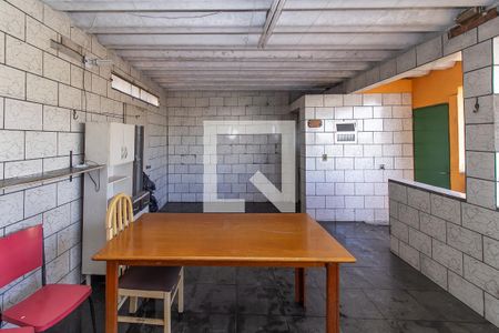 Casa à venda com 202m², 5 quartos e 3 vagasChurrasqueira