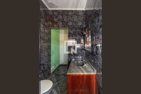 Casa à venda com 202m², 5 quartos e 3 vagasBanheiro da Suíte 1