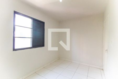 Quarto 1 de apartamento à venda com 2 quartos, 52m² em Vila Carmosina, São Paulo