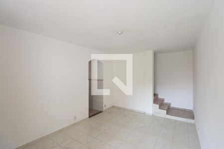Sala de casa para alugar com 3 quartos, 140m² em Boaçu, São Gonçalo