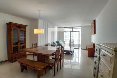 Sala de apartamento para alugar com 4 quartos, 148m² em Icaraí, Niterói