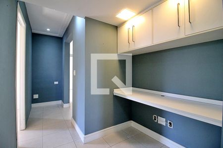 Apartamento à venda com 105m², 3 quartos e 2 vagasEscritório