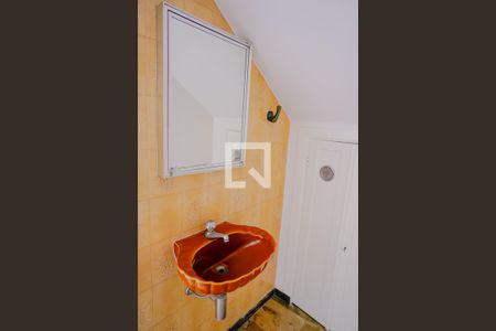 Casa à venda com 280m², 5 quartos e 2 vagasLavabo / Corredor Cozinha