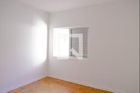 Casa à venda com 280m², 5 quartos e 2 vagasQuarto 2