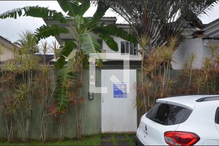 Casa à venda com 188m², 4 quartos e 4 vagasFachada