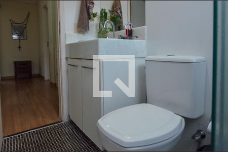 Casa à venda com 188m², 4 quartos e 4 vagasBanheiro Social