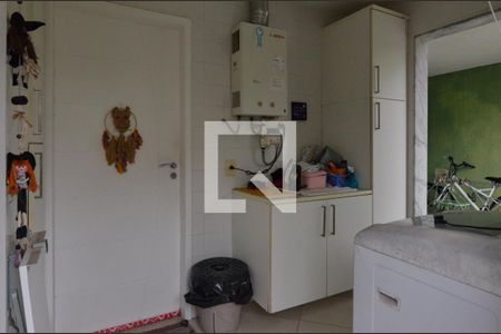 Casa à venda com 188m², 4 quartos e 4 vagasÁrea de serviço