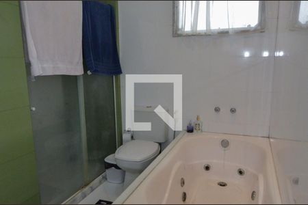 Casa à venda com 188m², 4 quartos e 4 vagasBanheiro da Suíte 