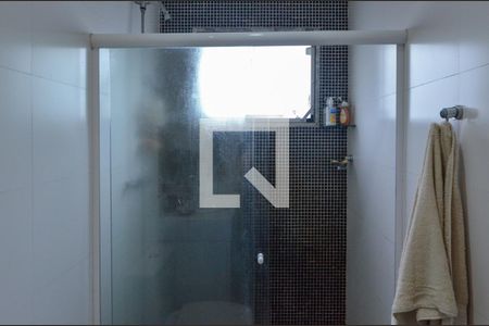 Casa à venda com 188m², 4 quartos e 4 vagasBanheiro Social