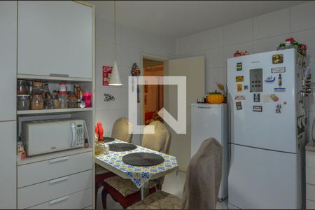 Casa à venda com 188m², 4 quartos e 4 vagasCozinha