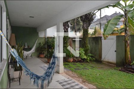 Casa à venda com 188m², 4 quartos e 4 vagasVaranda