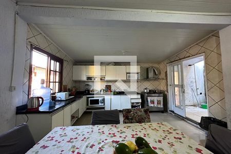 Casa à venda com 150m², 4 quartos e 2 vagasCozinha