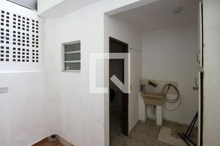 Casa para alugar com 70m², 2 quartos e 1 vagaÁrea de Serviço