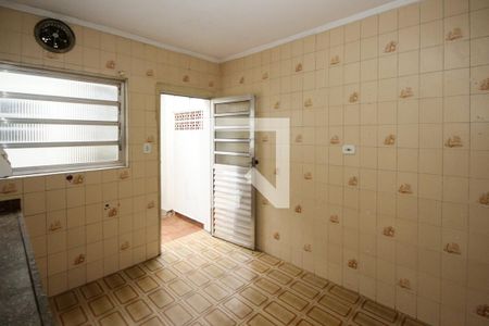 Casa para alugar com 70m², 2 quartos e 1 vagaDispensa