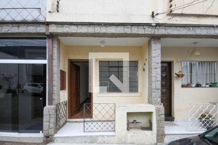Casa para alugar com 70m², 2 quartos e 1 vagaFachada