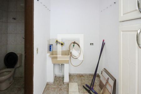 Casa para alugar com 70m², 2 quartos e 1 vagaÁrea de Serviço