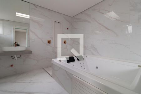 Casa de condomínio à venda com 200m², 3 quartos e 2 vagas Casa de condomínio à venda com 200m², 3 quartos e 2 vagasBanheiro do Quarto 1