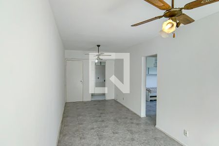 sala de apartamento para alugar com 2 quartos, 78m² em Tanque, Rio de Janeiro